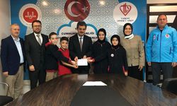 Ortaokulu öğrencilerinden Filistin'e destek