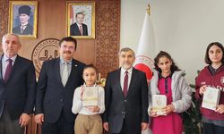 Eskişehir'de "Ben, Ailem ve Peygamberim" kompozisyon yarışmasının ödülleri verildi