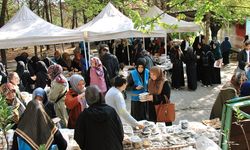 Karabük'teki 'Hayır Çarşısı'na yoğun ilgi