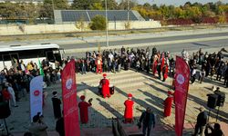 Malatya’dan umre yolcuları dualarla uğurlandı