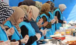 Manisa'da Filistin'e destek için 'Hayır Çarşısı' kuruldu