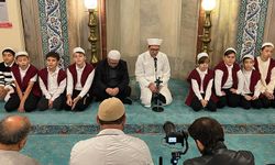 Muradiye Camii'nde çocuklar program icra etti