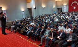 Trabzon'da gençler, din görevlileriyle okuyor