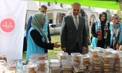 Osmaniye'de Gazze yararına "Hayır Çarşıları" kuruldu