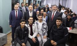 Başkan Arpaguş, Hatay’da gençlerle buluştu
