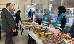 Rize'de açılan hayır çarşısı'na büyük ilgi
