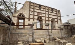 Adıyaman'da depremde yıkılan tarihi camiler ayağa kaldırılıyor