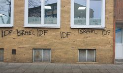 Almanya’da iki Türk camisine saldırı düzenlendi