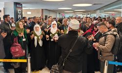 Hakkarili umreciler dualarla uğurlandı