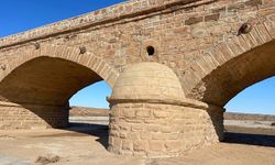 Kerkük'teki tarihi Osmanlı Köprüsü yıllara ve sellere rağmen dimdik ayakta duruyor