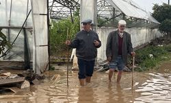 Antalya'da sağanak sele neden oldu