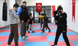 Camide sporla tanışıyorlar