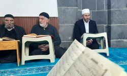 İhmal Camii'nde 1001 Hatim okumaları sürüyor