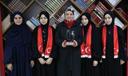 Dünya kürsüsünde yer almanın onurunu yaşıyorlar