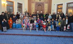 Kale'de camiye gelen çocuklar ödüllendirildi