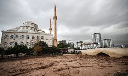 Mersin'de kuvvetli yağış etkili oldu