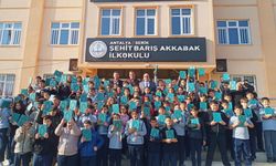 Serik’te öğrencilere Kur’an-ı Kerim hediye edildi