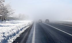 Van ve Bitlis'te 33 yerleşim yerine ulaşım sağlanamıyor