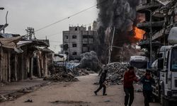 Ateşkese rağmen Gazze bombalanıyor