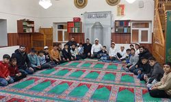 Karlıova'da gençler camide buluştu