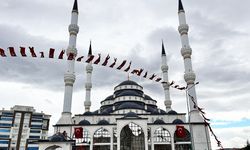 Niğde'nin en büyük camisi açıldı