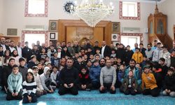 Sivas'ta 40 vakit camiye gelen çocuklar ödüllendirildi