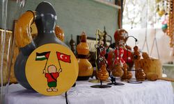 Su kabağını sanata dönüştürüyor