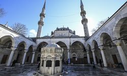 Üsküdar'ın silüetinde üç asırlık estetik miras Valide-i Cedid Camii