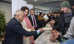 Hırvatistan'da, Diyanet İşleri Başkanlığı ve Zagreb Büyükelçiliğince Kur'an-ı Kerim dağıtıldı