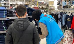 İyilik haftasında çocuklara bayramlık hediye edildi