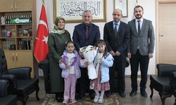 Aydın'da miniklerden anlamlı bağış