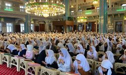 Bağcılar’da kadınlar camide hatim duasında buluştu
