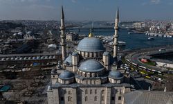 67 yıllık inşa süreciyle bilinen Eminönü'nün simgesi Yeni Camii