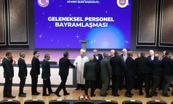 Başkan Arpaguş, personelle bayramlaştı