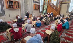 Gaziosmanpaşa’da çocuklar 'mukabele'de buluştu