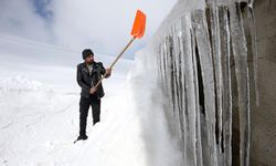 Baharda da karla mücadele sürüyor