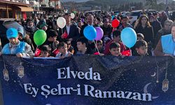 Mengen'de ramazan alayı ile çocuklar ramazanı uğurladı