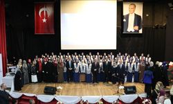 İzmir'de hafızlar taç giydi