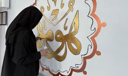 Iğdır'da gönüllüler Osmanlı motiflerini camilere işliyor