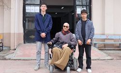 Erzincan'da meslek liseliler engellilerin akülü araçlarını ücretsiz onarıyor