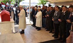 İzmir'de trafik kazasında şehit olan polis memuru Manisa'da ebediyete uğurlandı