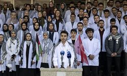 Tıp öğrencilerinden İsrail'in Filistinli esirleri hedef alan "idam yasası"na protesto