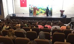 Fethiyeli minikler tiyatro etkinliğinde buluştu