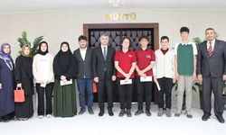 Amasya'da gençler umreyle ödüllendirildi