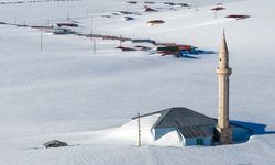 Ardahan'da karla kaplı yayla evleri dronla görüntülendi