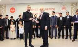Uluslararası İstanbul Haseki Dini Yüksek İhtisas Merkezi'nde mezuniyet heyecanı