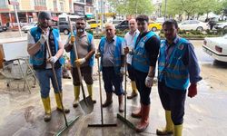 Havza'da din görevlileri selin yaralarını sarıyor