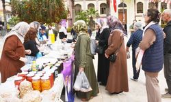 Manisa'da evlenecek çiftlere destek için hayır çarşısı açıldı