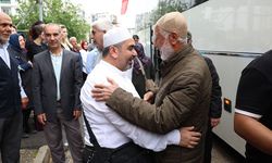 Osmaniye'de hacı adayları dualarla uğurlandı