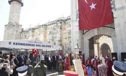Tarsus’ta hayır kermesi açıldı